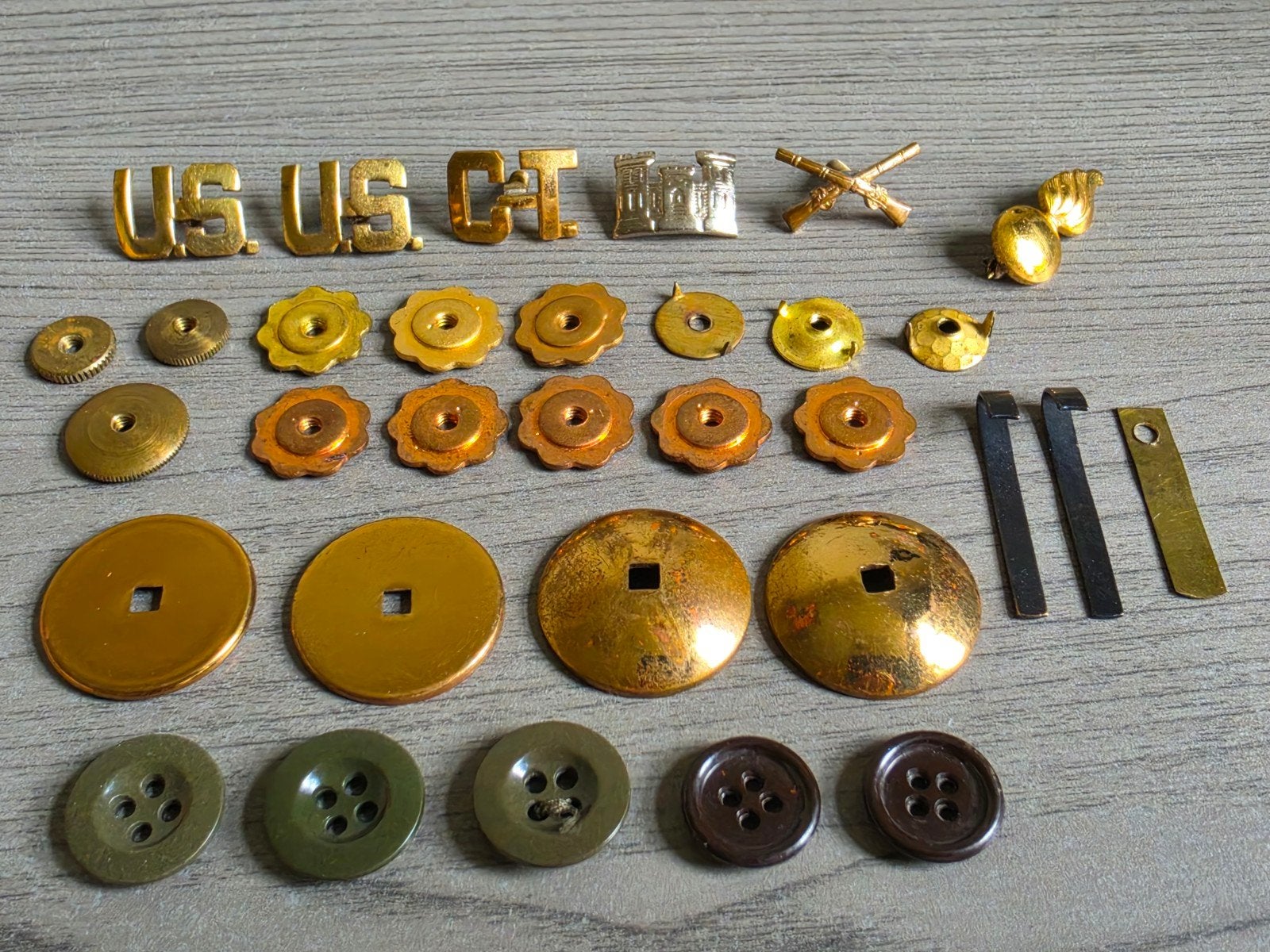 Boutons militaires, plaques d'immatriculation, États-Unis, A, Collections, Enlèvement ou Envoi