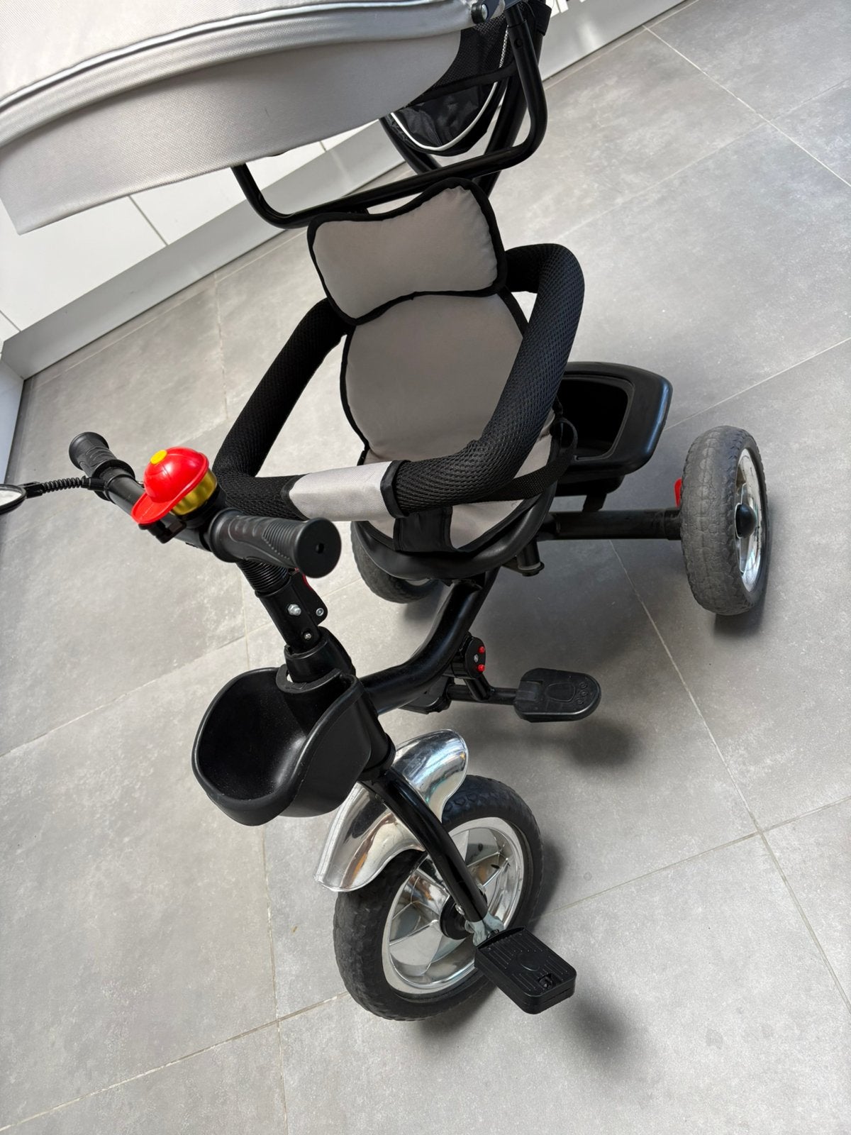 Tricycle pour enfant, Fietsen en Brommers, Ophalen, Zo goed als nieuw