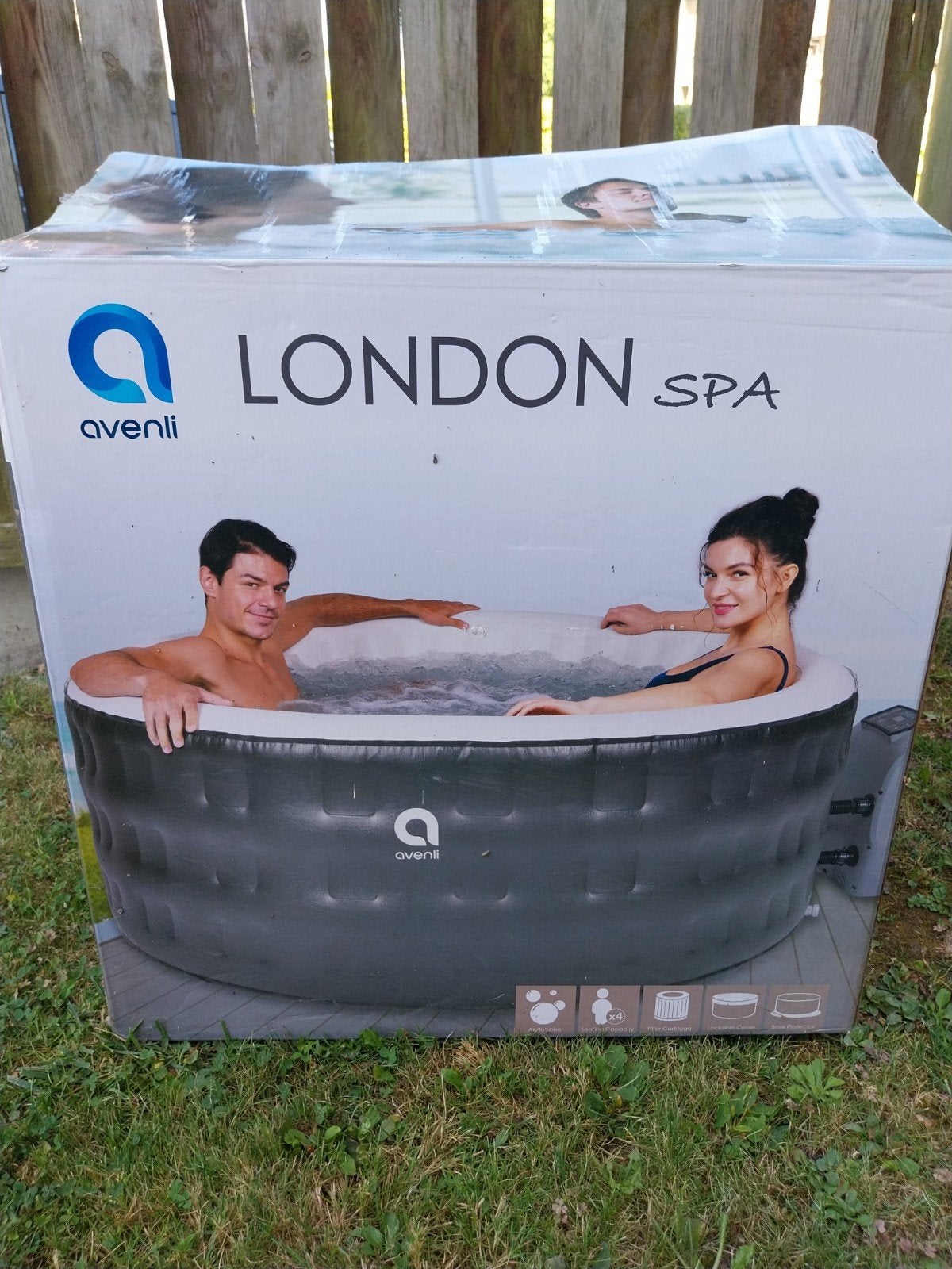 avenli london spa, Ophalen, Zo goed als nieuw, Afdekzeil, Opblaasbaar