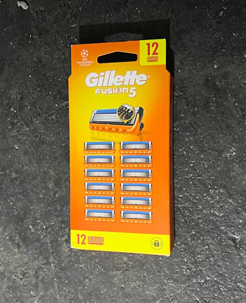 Gillette Fusion5 12 reservescheermesjes nieuw in originele, Ophalen of Verzenden, Zo goed als nieuw