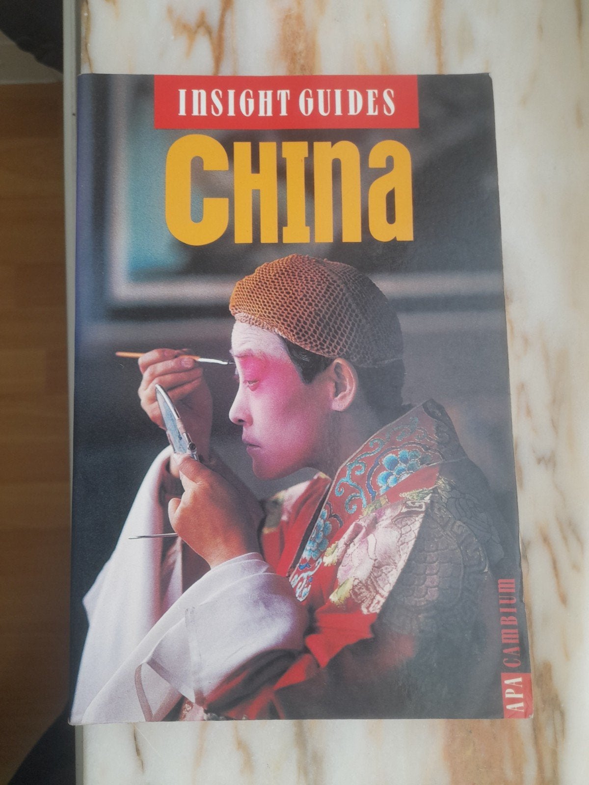 reisgids China insight Guide, Ophalen