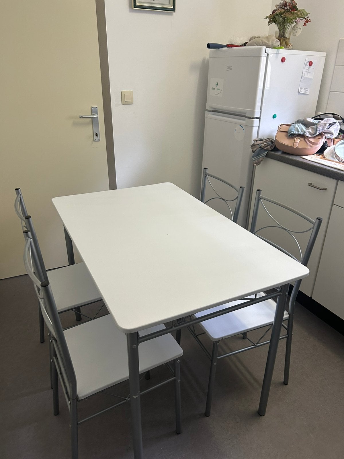 Keukentafel met 4 stoelen, Huis en Inrichting, Ophalen, Gebruikt, Vier personen, Rechthoekig