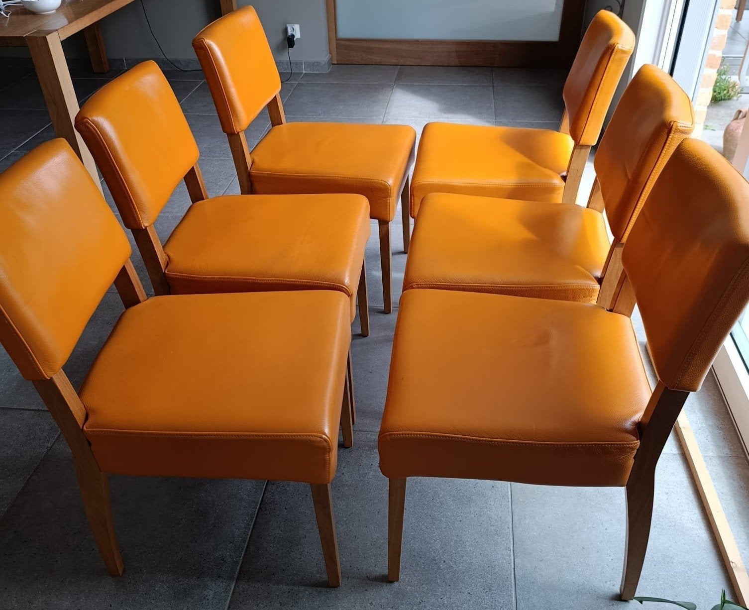 6 chaises de salle à manger oranges en teck, Maison & Meubles, Enlèvement, Utilisé, Bois