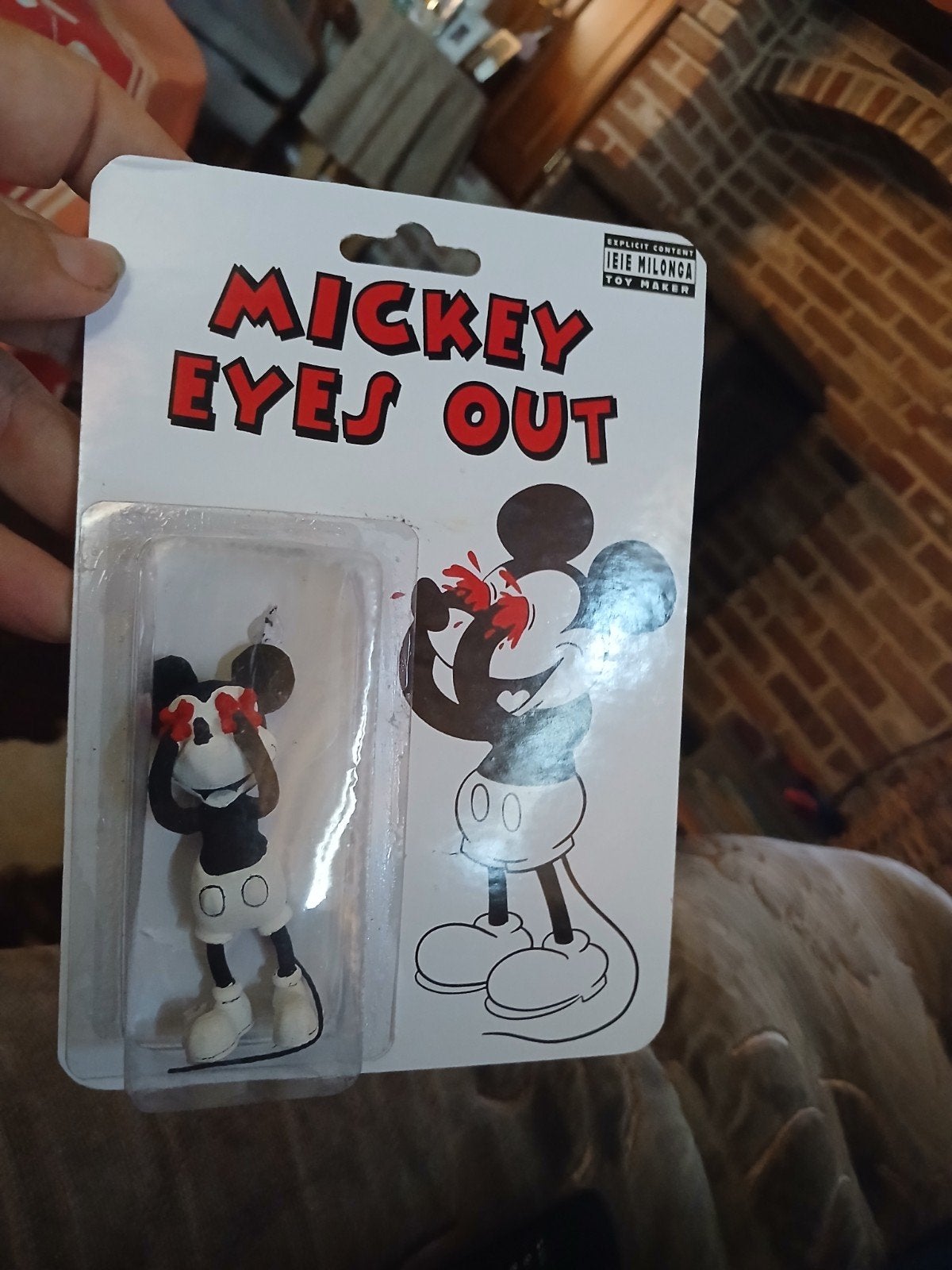 Zeldzaam figuur van mickey eyes out  maar 1 expl van, Enlèvement