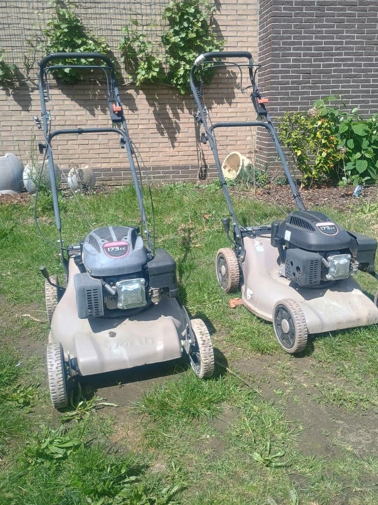 Grasmachine zelftrekker Worth, Tuin en Terras, Grasmaaiers, Zo goed als nieuw, Benzine-grasmaaier, 50 cm of meer, Cirkelmaaier