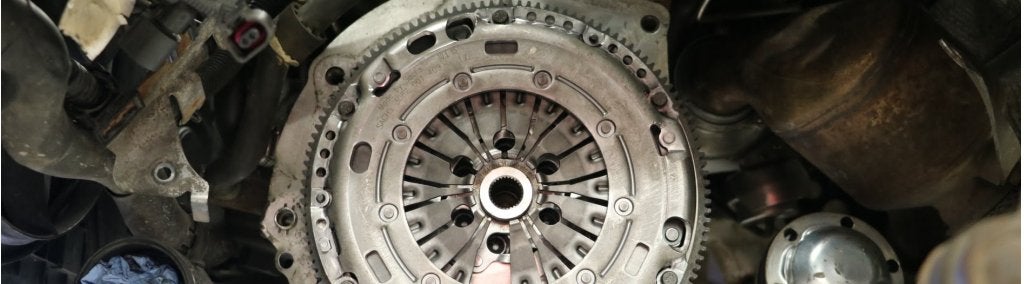 Jeep koppeling vervangen? Bel of Mail!