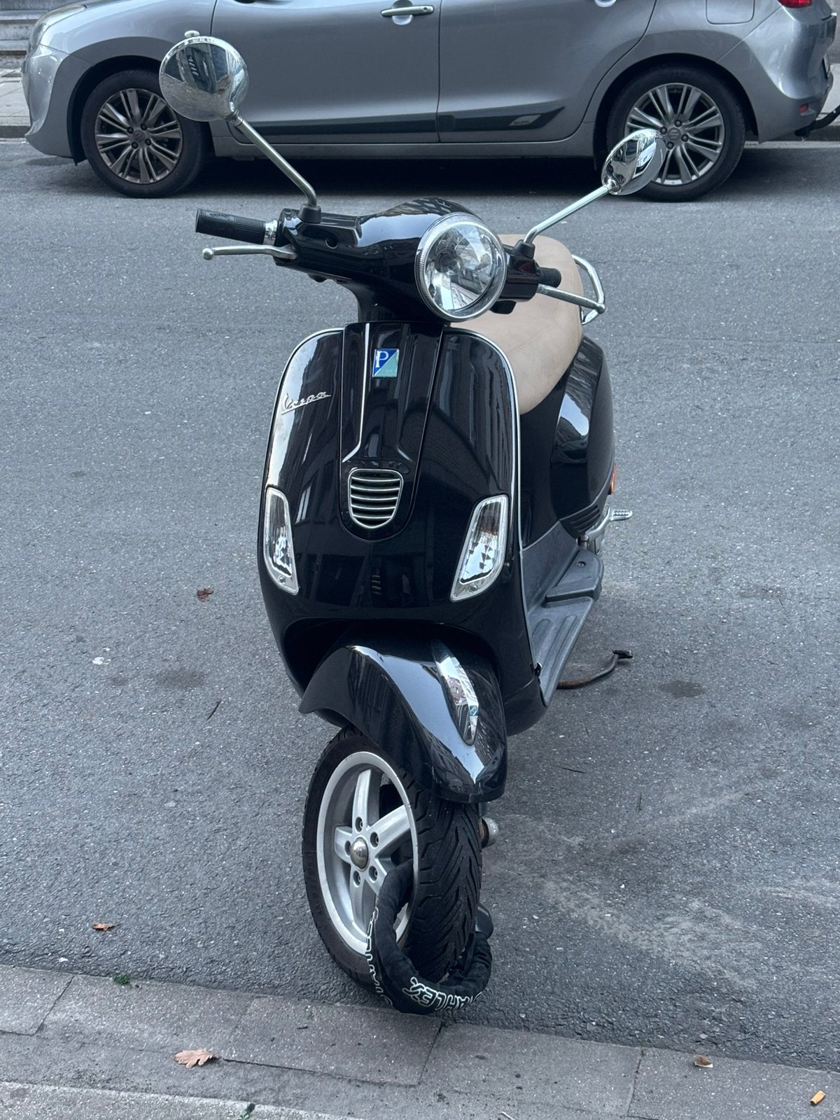 Vespa scooter B klasse, Ophalen, Zo goed als nieuw