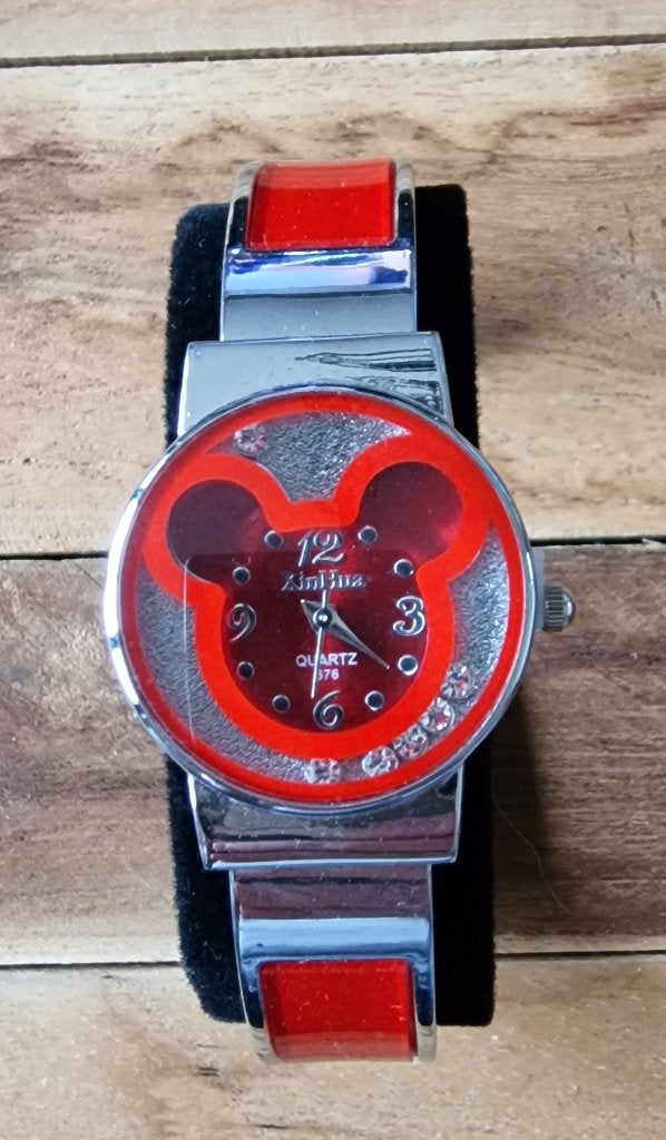 Horloge Mickey Mouse rood, Ophalen of Verzenden, Mickey Mouse, Nieuw, Overige typen