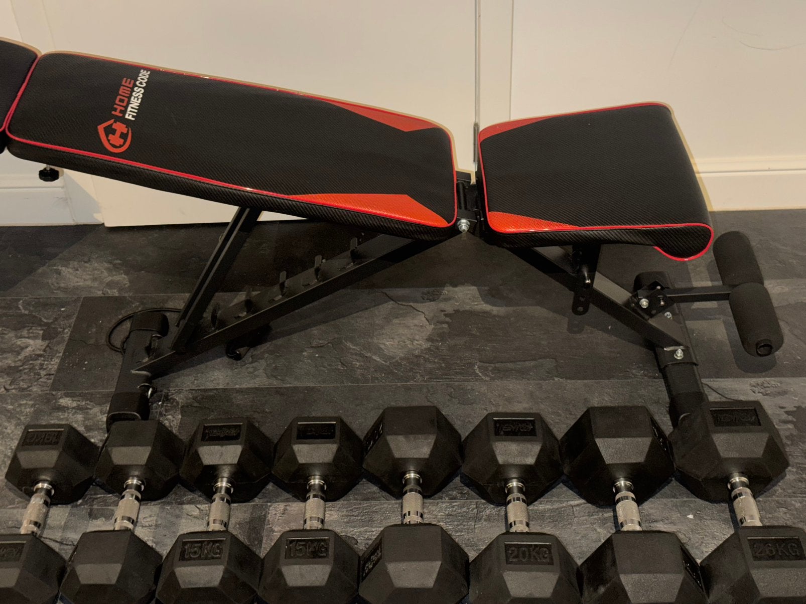 Dumbbells + Verstelbare Trainingsbank, Sport en Fitness, Ophalen, Zo goed als nieuw
