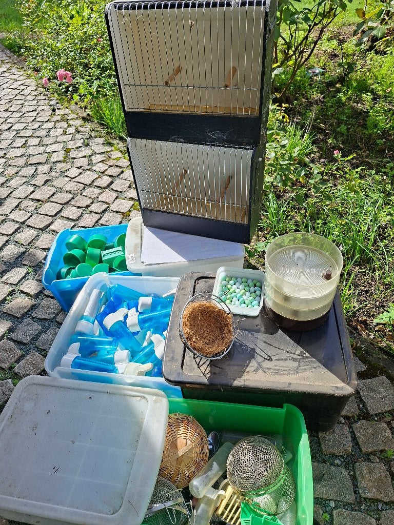 Alle kweek/verzorings benodigdheden kleine Europese vogels, Dieren en Toebehoren, Ophalen, Gebruikt, Eten en Drinken