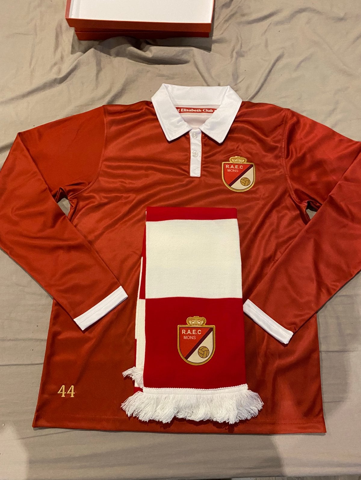 Maillot collector 115 ans du RAEC Mons, Enlèvement ou Envoi, Comme neuf