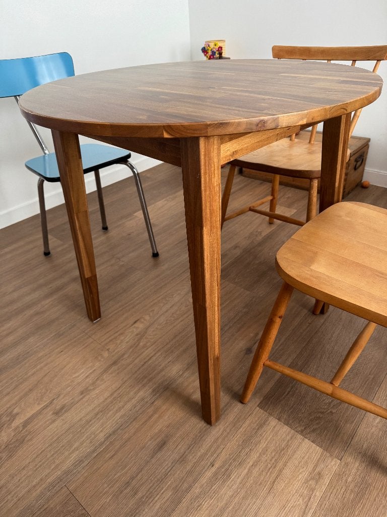 IKEA NACKANÄS ronde tafel van massief acaciahout – 80 cm, Huis en Inrichting, Tafels | Eettafels, Ophalen, Gebruikt, 50 tot 100 cm