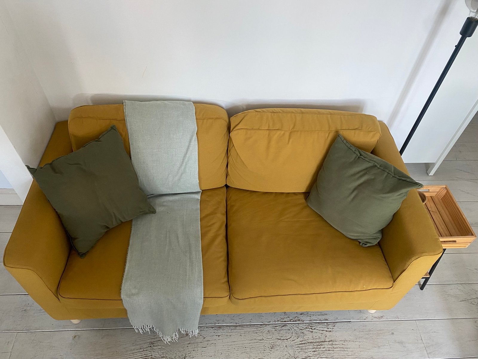 IKEA PÄRUP 2-zitsbank geel – goede staat, Huis en Inrichting, Ophalen, Zo goed als nieuw, Tweepersoons, Rechte bank
