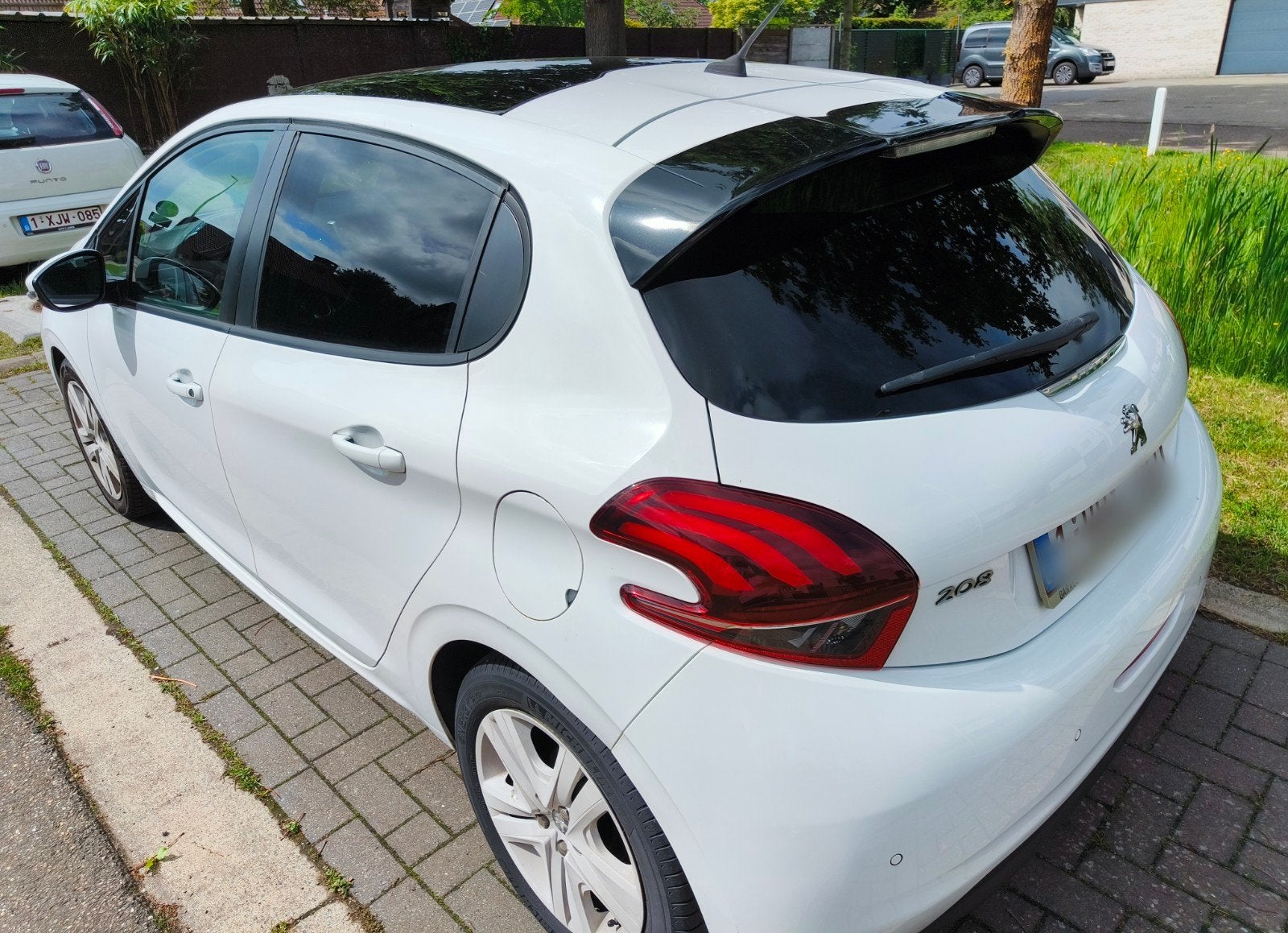 TE KOOP
Peugeot 208, 1.2 pure tech signature, 2019, 85000 km, Auto's, Particulier, LED verlichting, Te koop, Benzine