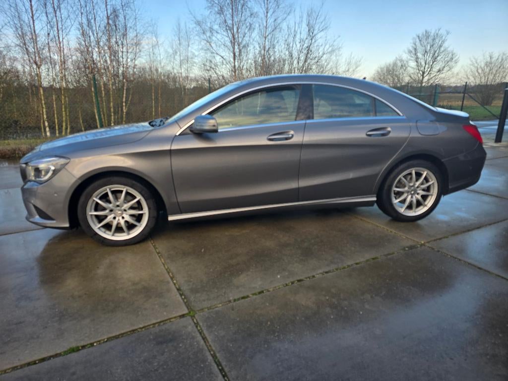 Mercedes-Benz CLA180 2015 Airco, Navi + Garantie, Auto's, 90 kW, CLA, Bedrijf, Zilver of Grijs