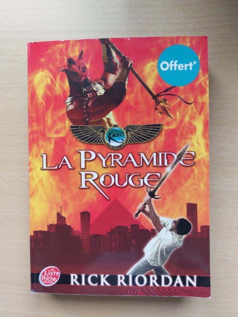 La pyramide rouge, Europa overig, Rick Riordan, Ophalen, Gelezen