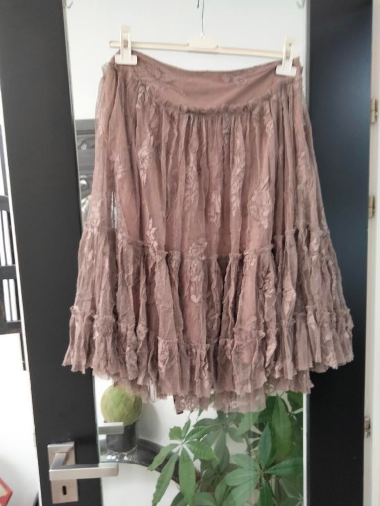Luxe rok in kant.verschillende banen .merk Bruno Antognini., Vêtements | Femmes, Enlèvement ou Envoi, Comme neuf, Taille 38/40 (M)