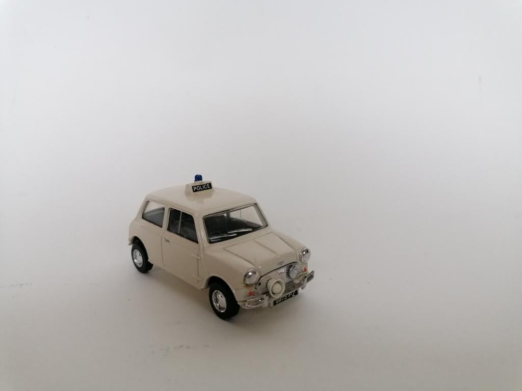 Dinky Toys Matchbox 001 Mini Cooper Police 1964, Hobby en Vrije tijd, Ophalen of Verzenden, Zo goed als nieuw, Dinky Toys