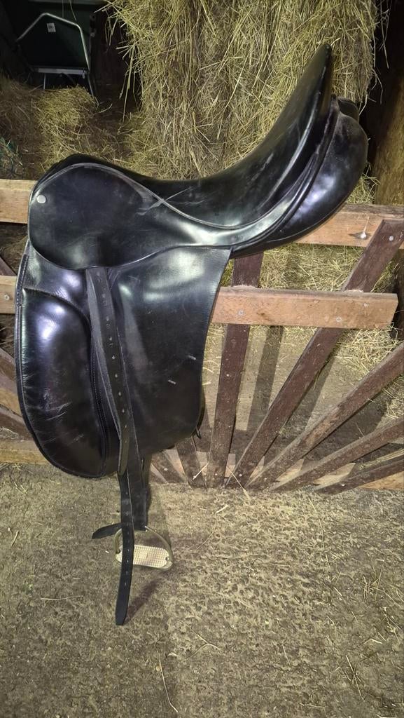 Gratis Dressuurzadel, Enlèvement ou Envoi, Utilisé, Dressage
