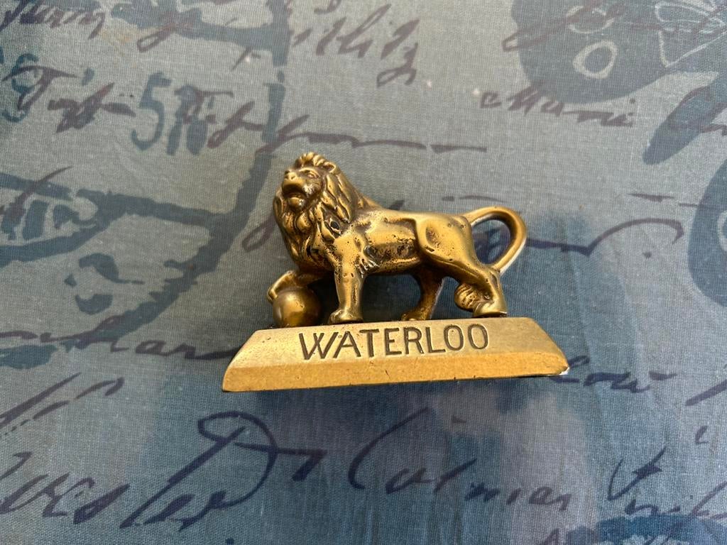 Figurine waterloo, Enlèvement