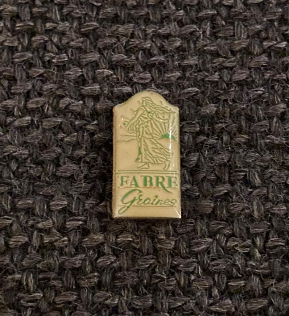 PIN - FABRE GRAINES, Envoi, Utilisé, Animal et Nature, Insigne ou Pin's