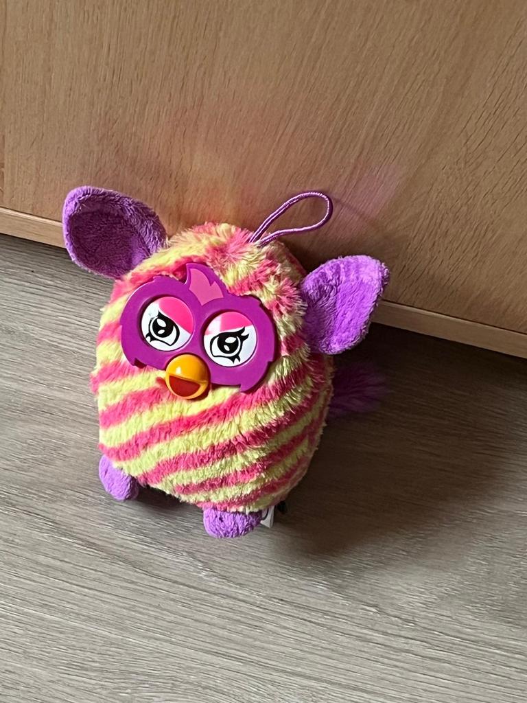 Knuffel Furby, Ophalen of Verzenden, Zo goed als nieuw