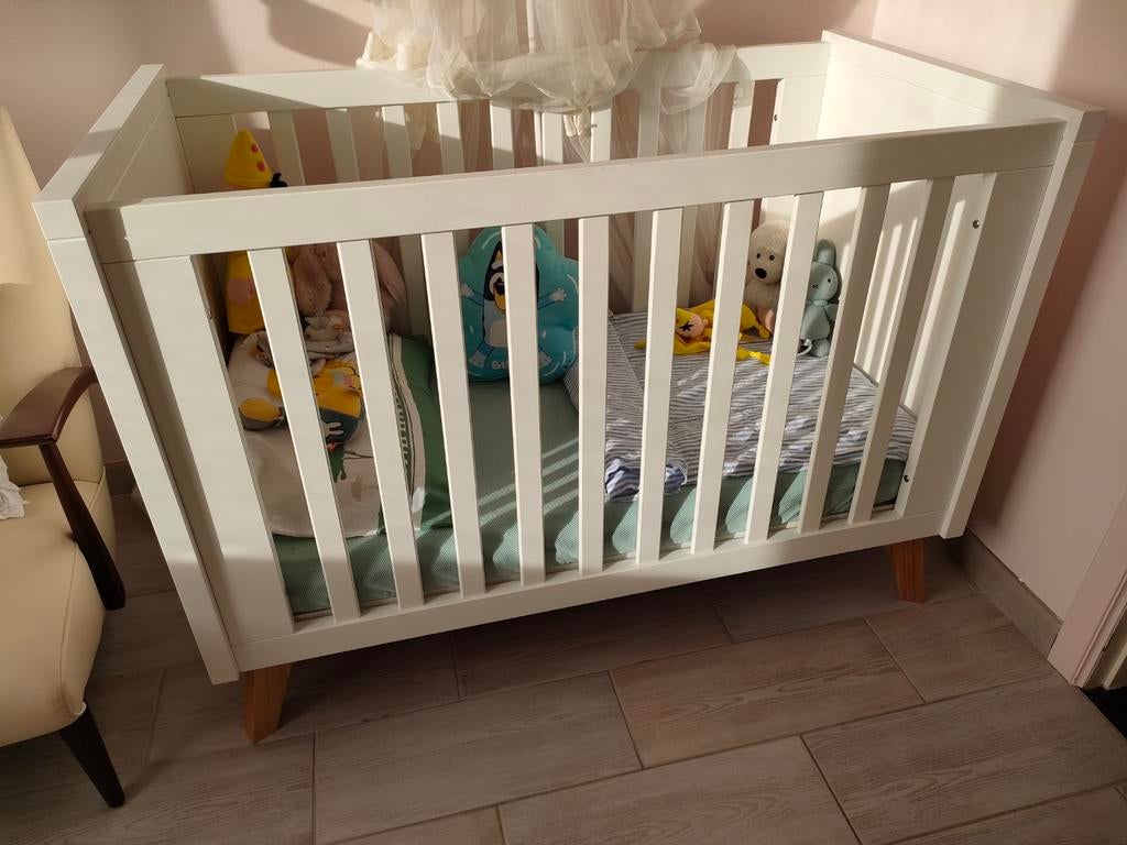 Berceau, très robuste et lourd, Enlèvement, Matelas