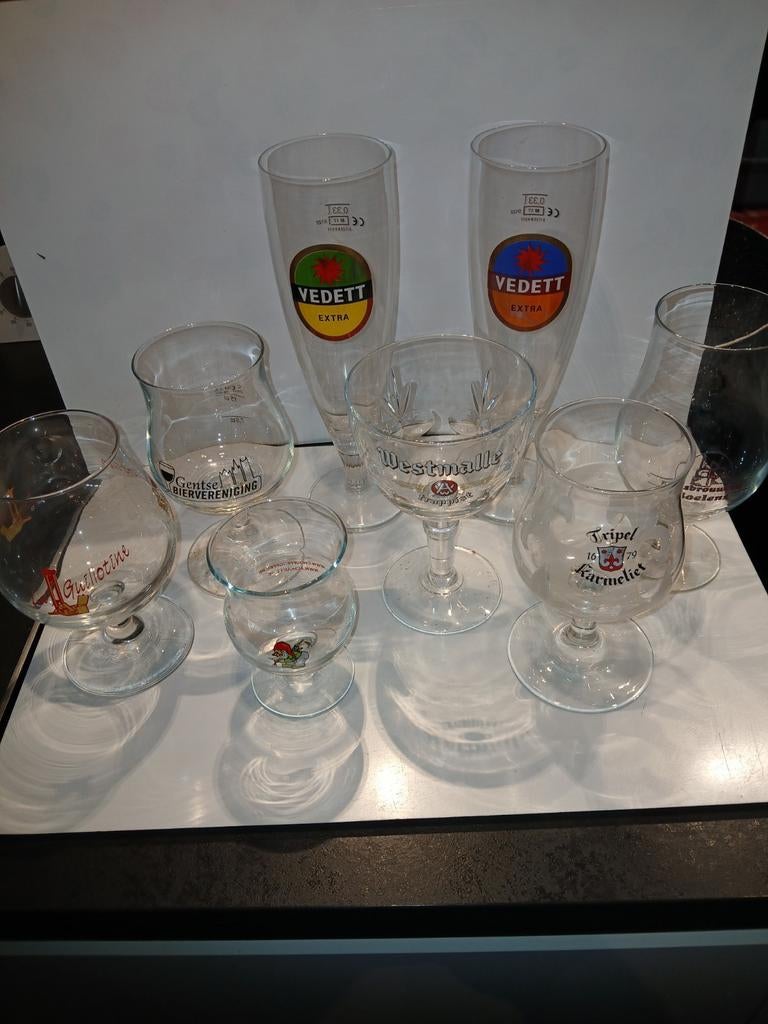 Karmeliet 20 cl, westm 20 cl, Vedett 33 cl, chouffe 7 cl...., Enlèvement ou Envoi, Comme neuf, Verre ou Verres, Autres marques