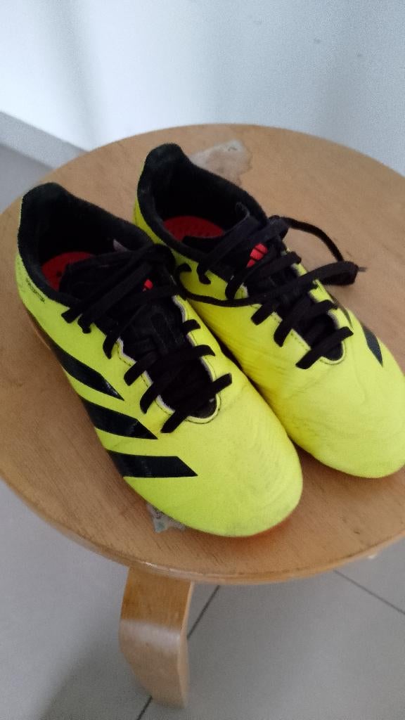voetbalschoenen Adidas maat 32, Sport en Fitness, Voetbal, Ophalen of Verzenden