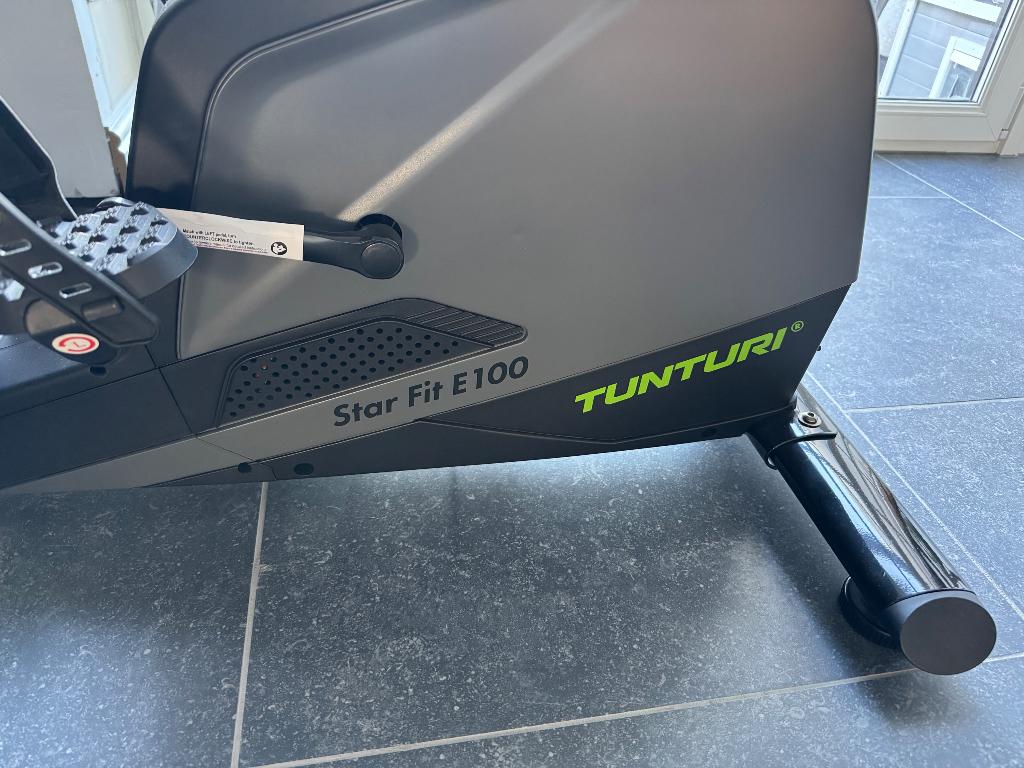 Hometrainer Tunturi, Sport en Fitness, Fitnessapparatuur, Ophalen, Nieuw, Metaal, Benen