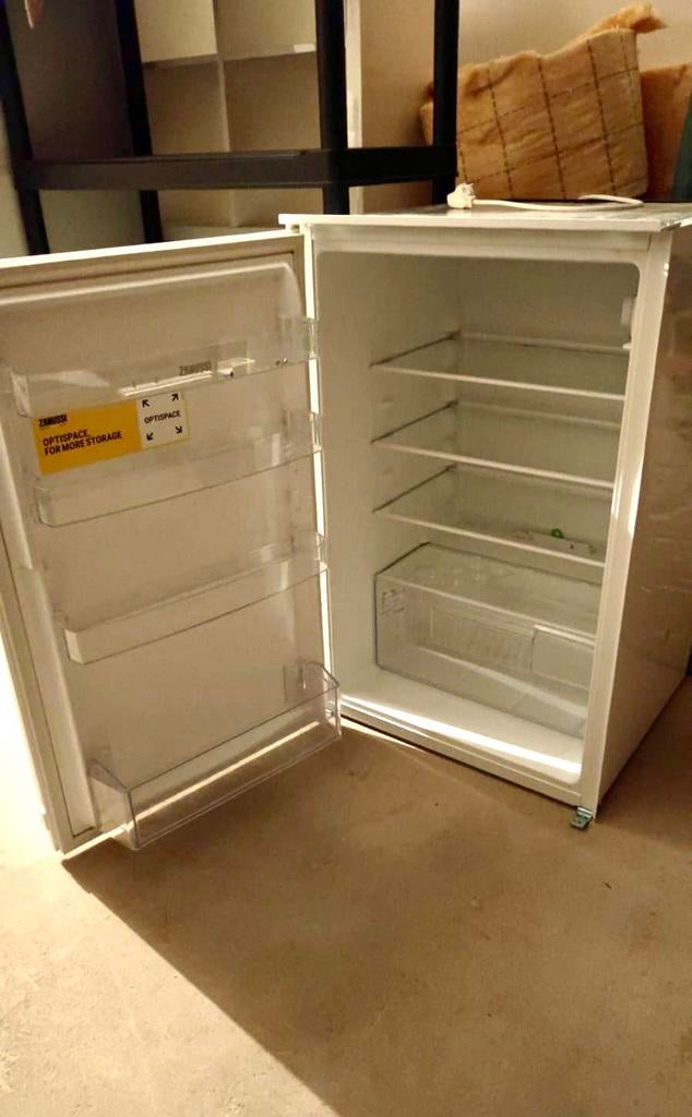 Inbouwkoelkast van Zanussi, Elektronische apparatuur, Koelkasten en IJskasten, Ophalen, Zo goed als nieuw