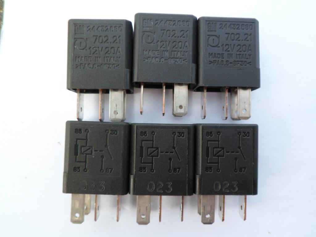 4-Pin relais GM 24 432 680 / 702.21 12Vdc 20Amp, 4 stuks, Ophalen of Verzenden, Gebruikt