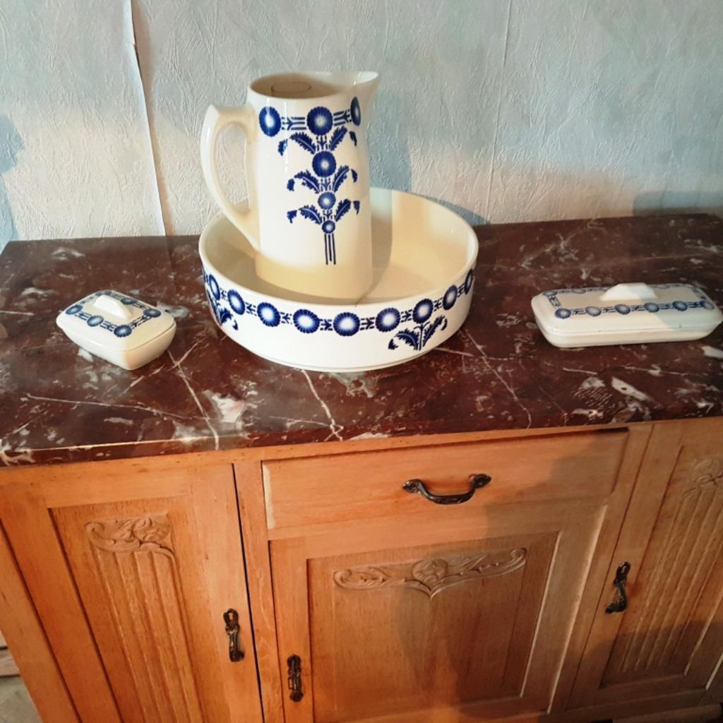 Ancien service toilette en Faïence, Enlèvement