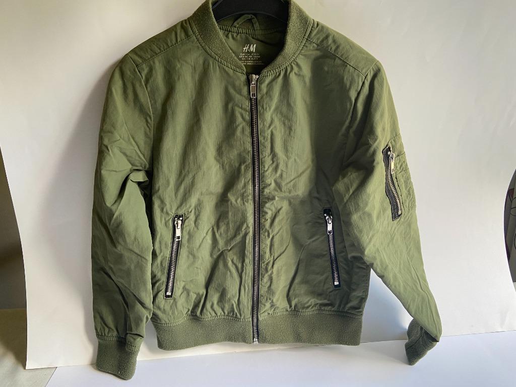 Veste (blouson) : vert kaki, taille 134, marque H&M, Enlèvement ou Envoi, Utilisé, Taille 134