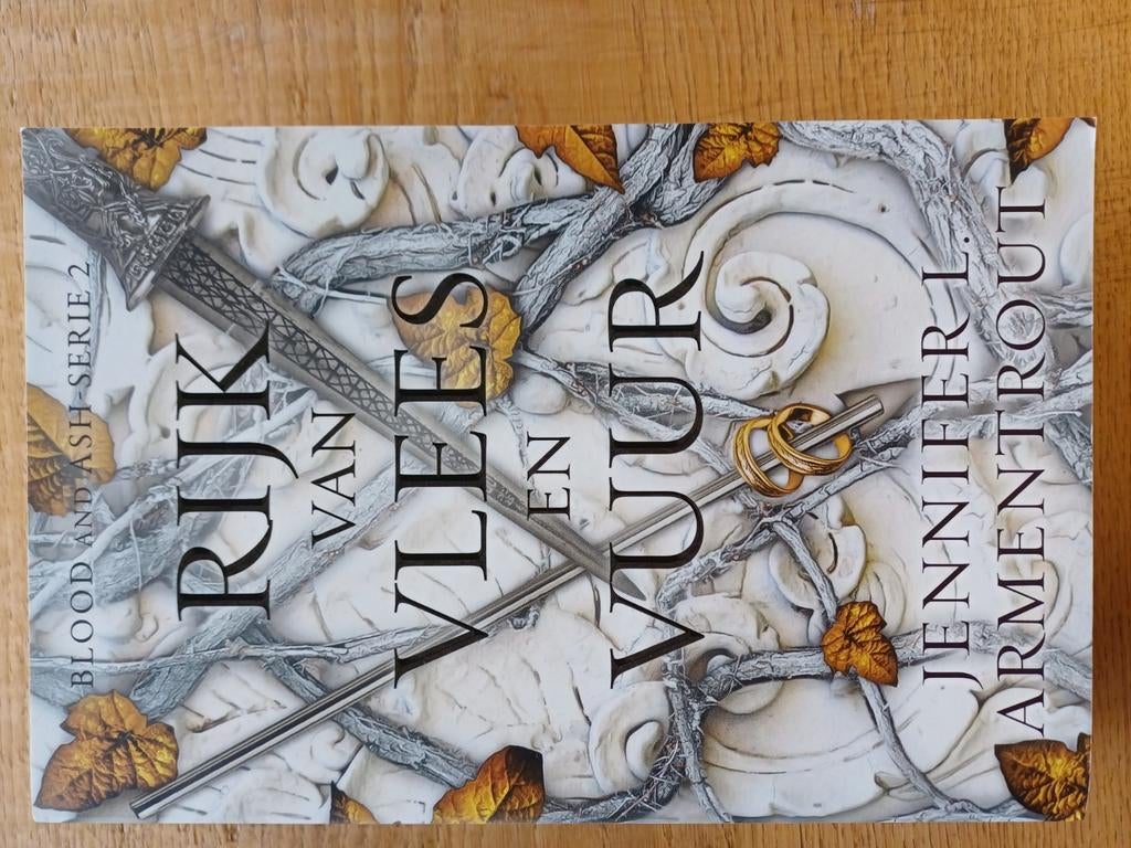 Jennifer L. Armentrout - Rijk van vlees en vuur, Enlèvement, Jennifer L. Armentrout
