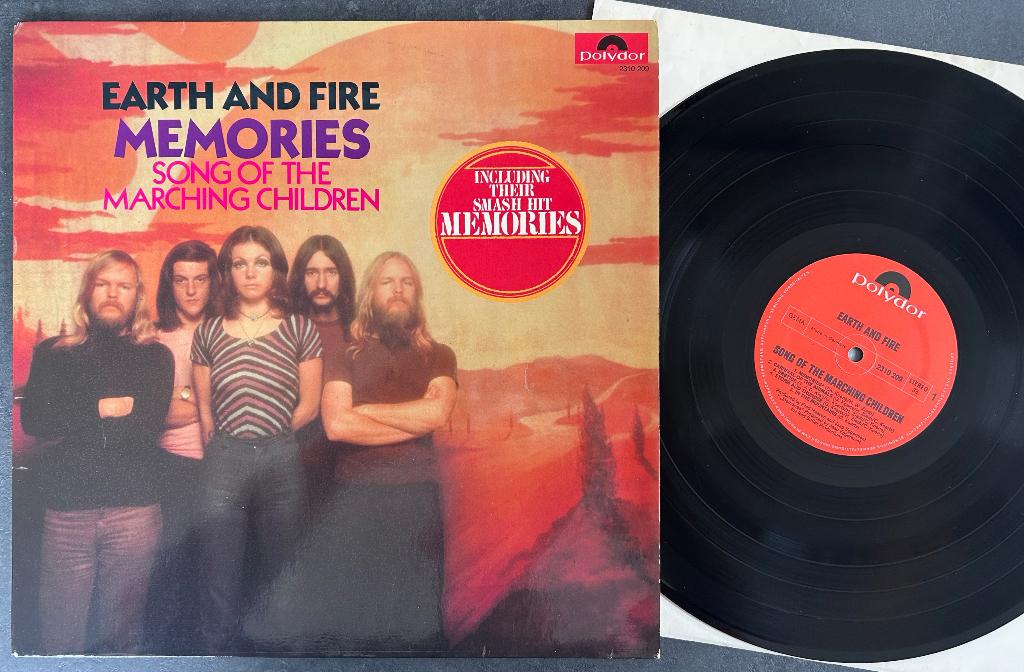 EARTH & FIRE - Memories / Song of the marching children (LP), Cd's en Dvd's, Ophalen of Verzenden, Zo goed als nieuw, 12 inch