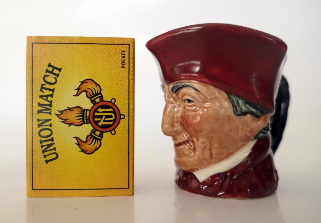 Zeldzame porseleinen miniatuur van Royal Doulton  jaren 50, Ophalen of Verzenden