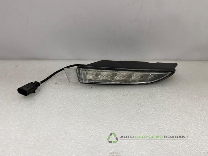 Dagrijverlichting rechts van een Volkswagen Golf, Gebruikt, -, Volkswagen, -