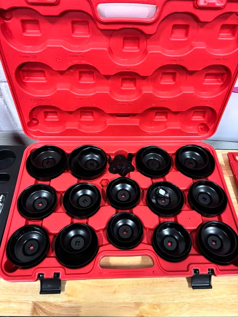 Nieuw UltraToolz 30 Delige Oliefilter sleutel doppenset, Autos : Divers, Outils de voiture, Comme neuf, Enlèvement ou Envoi