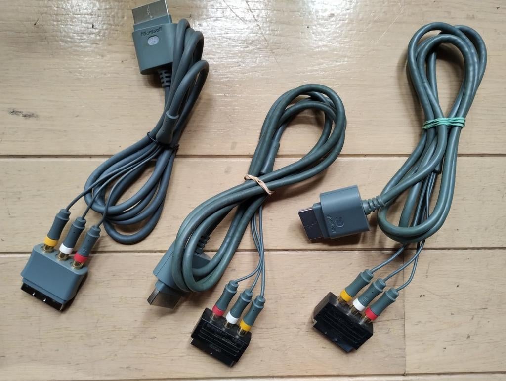 Composietkabels Xbox 360, Games en Spelcomputers, Spelcomputers | Xbox | Accessoires, Ophalen, Zo goed als nieuw, Voeding of Kabel