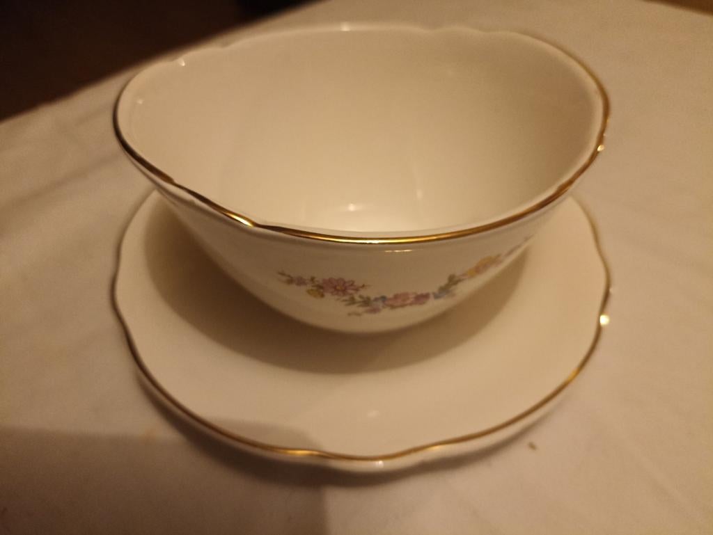 Saucière en porcelaine, Enlèvement ou Envoi