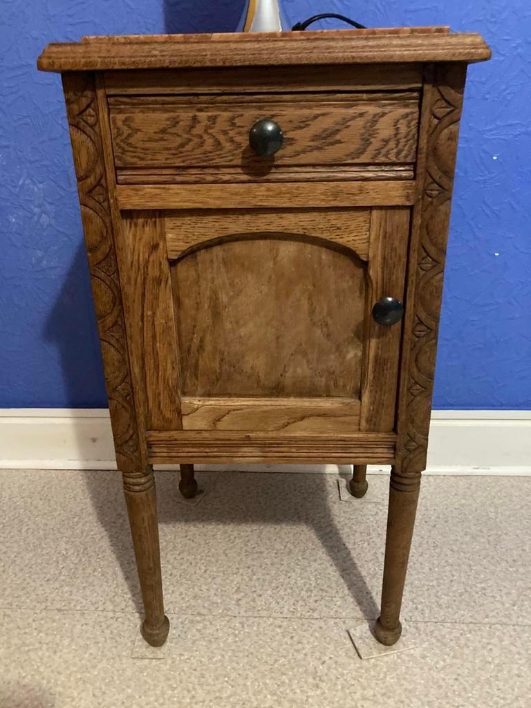 2 tables de nuits dessus marbre., 70 cm ou plus, 45 à 65 cm, Enlèvement, Utilisé