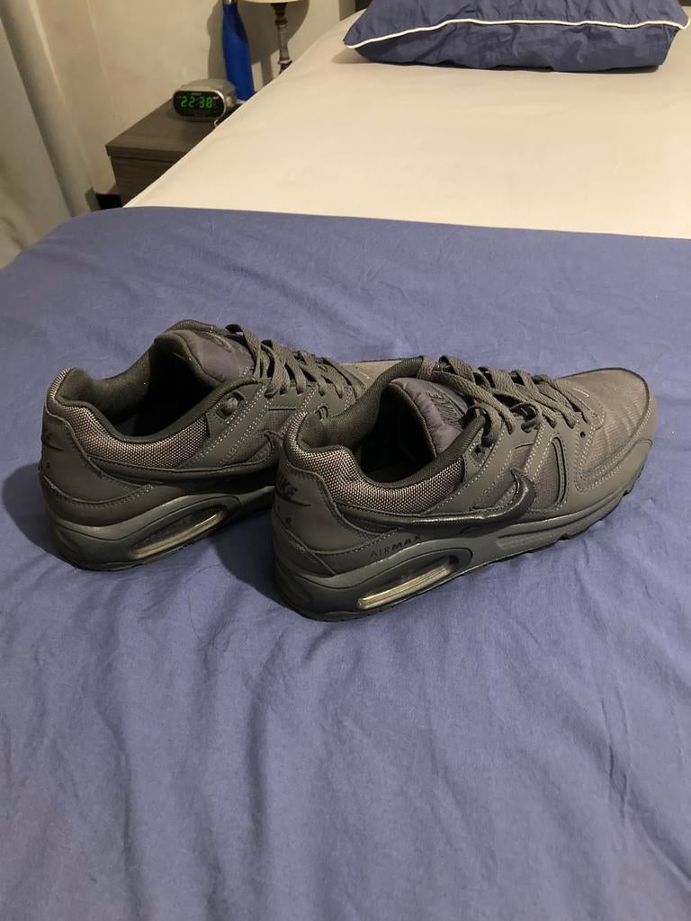 air max 90 maat 43 nieuw  donker grijs, Ophalen of Verzenden, Nieuw