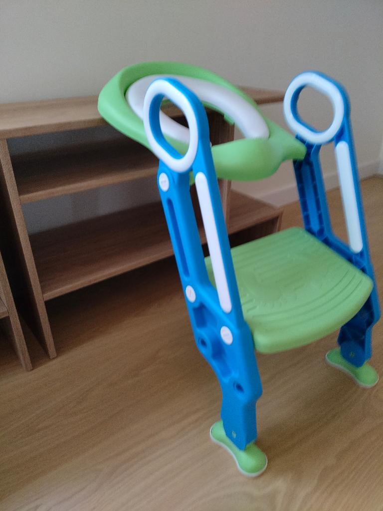 Toilet verkleiner met trapje, Ophalen, Zo goed als nieuw