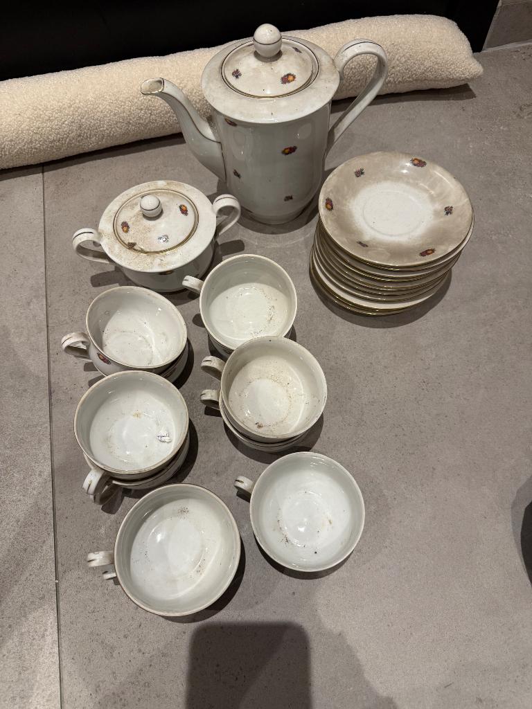 Ancien service à thé, Ophalen