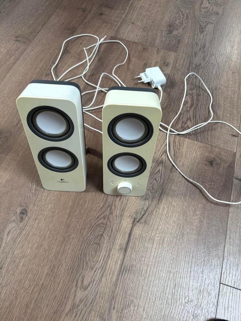 Logitech speakers, Ophalen, Gebruikt