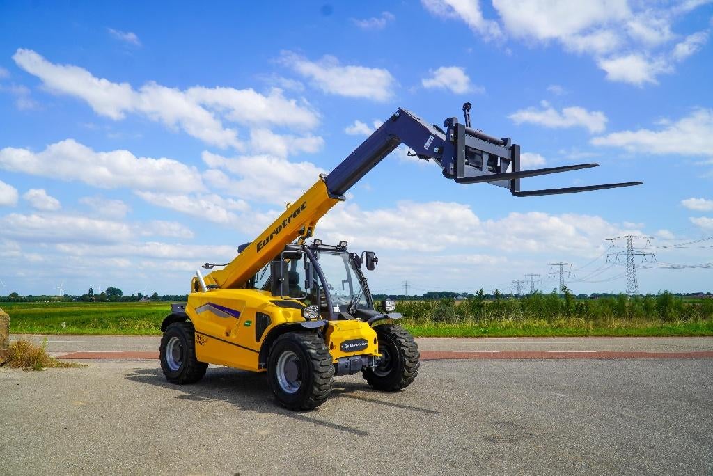 Eurotrac TH25.6 verreiker met Airco, palletvork en schepbak, Enlèvement, Chariot télescopique