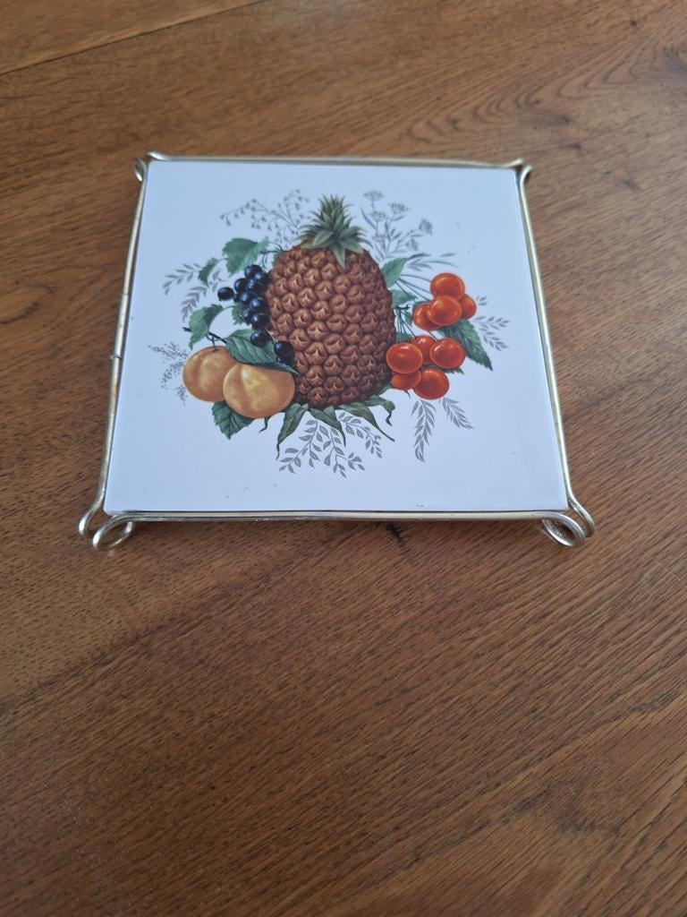 Villeroy boch Mettlach. Vintage pottenonderzetter., Enlèvement ou Envoi, Comme neuf