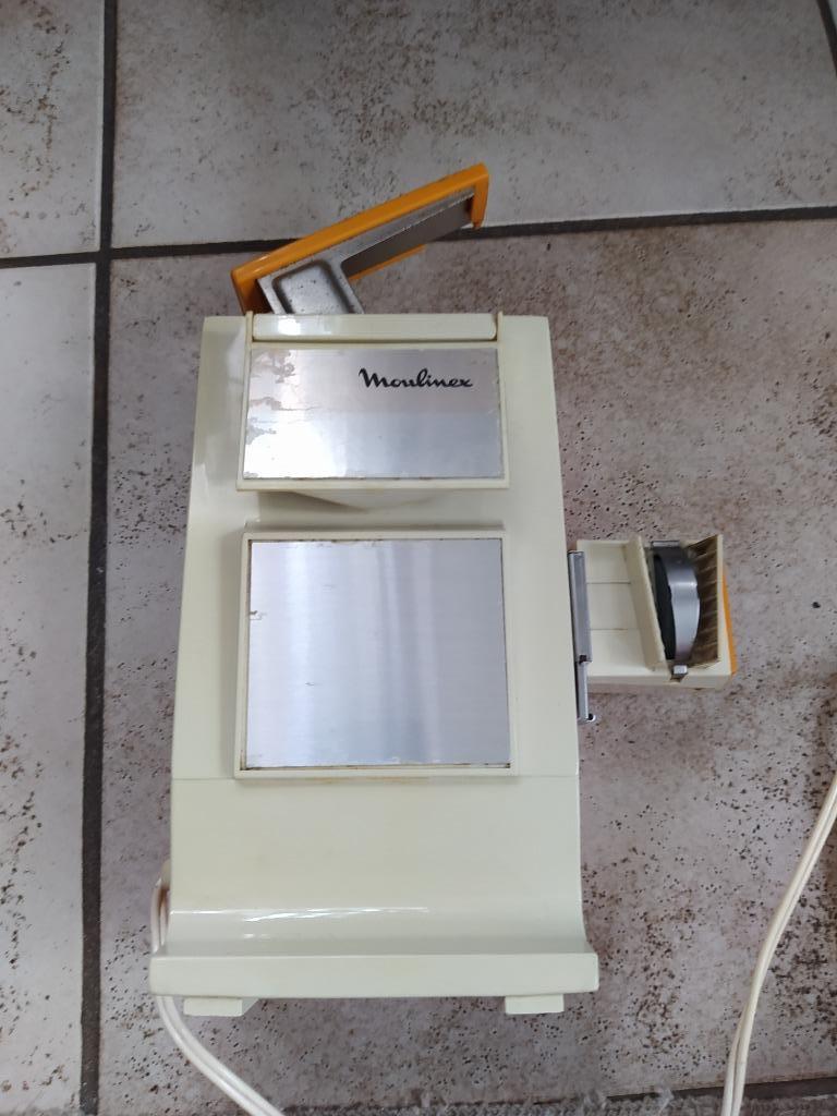 ouvre-boîte Moulinex vintage avec aiguiseur de couteau, Electroménager, Enlèvement ou Envoi, Comme neuf