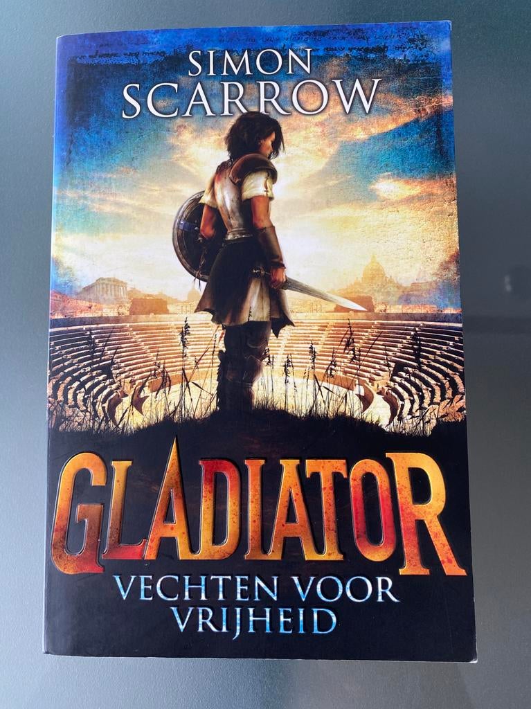 Gladiator - Vechten voor vrijheid - Simon Scarrow, Boeken, Kinderboeken | Jeugd | 10 tot 12 jaar, Zo goed als nieuw, Fictie, Ophalen of Verzenden